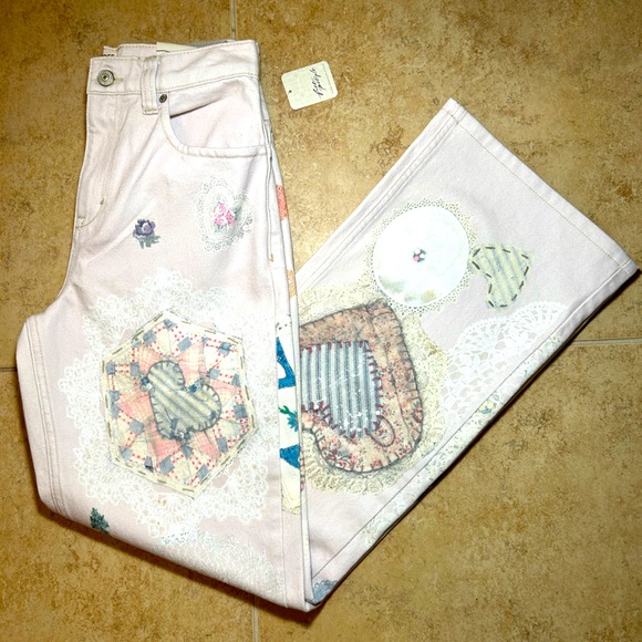 Free People Pants - NWT🌷We The Free Illusion Printed Straight Leg Jeans - Size 28